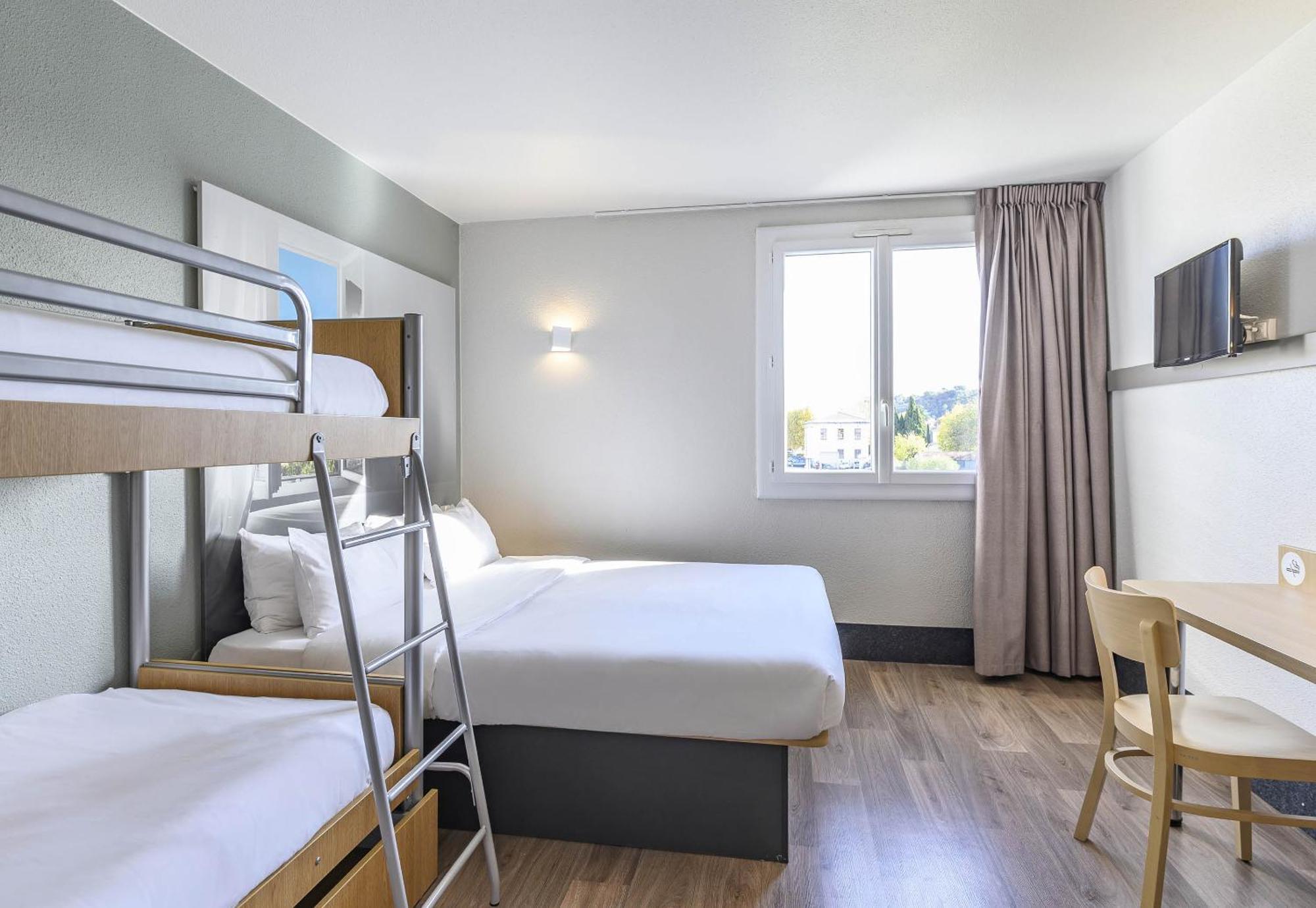Hotel B&B Hotel Orange 3*