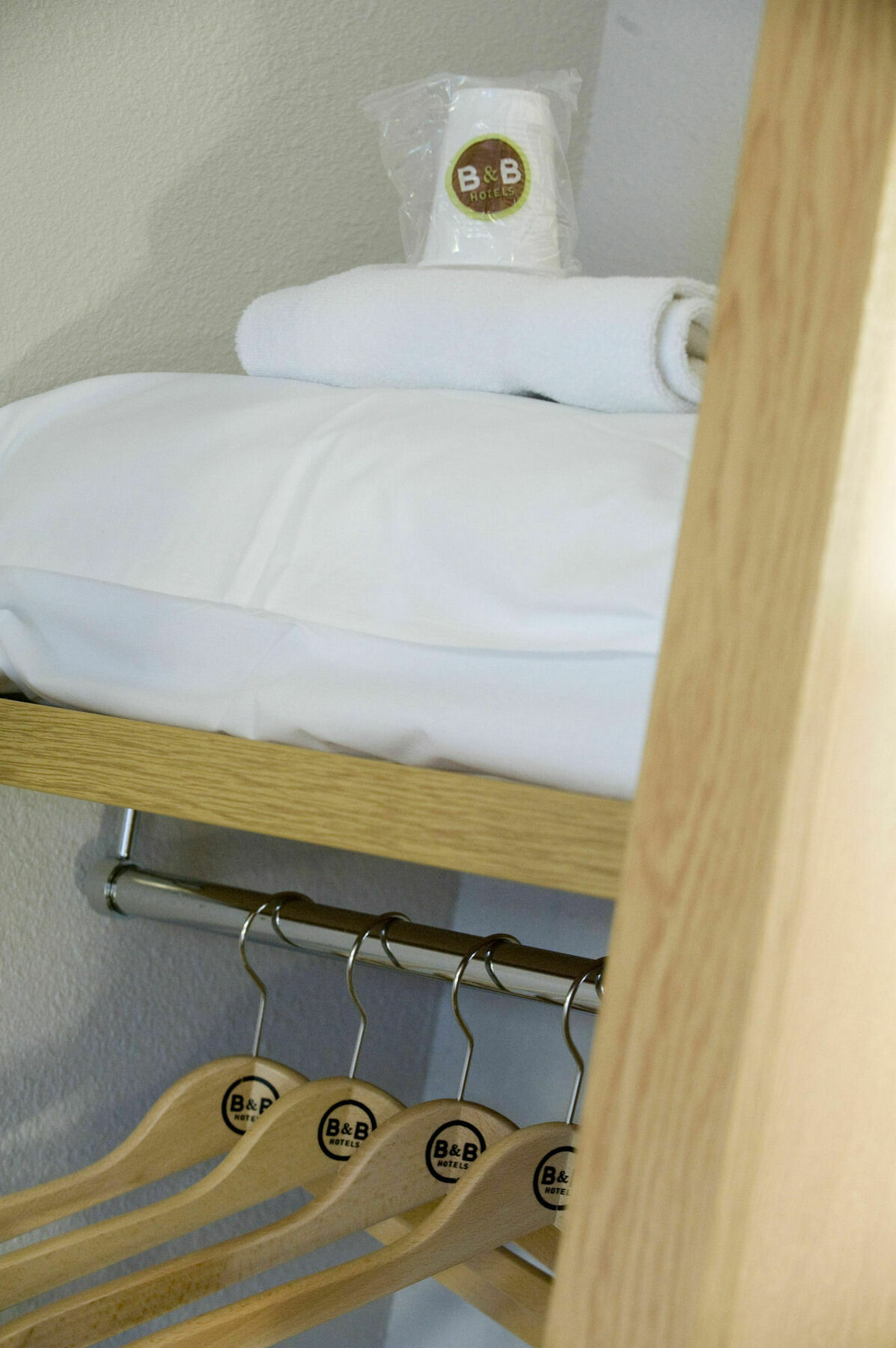 Orange Hotel 3*